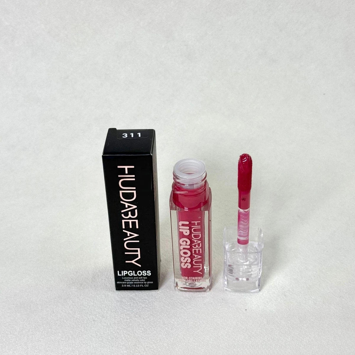 Huda Beauty Moisturizing Mirror Lip Gloss