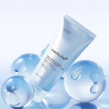Medicube Zero Pore SA Clear Capsule Cleansing Foam 120g