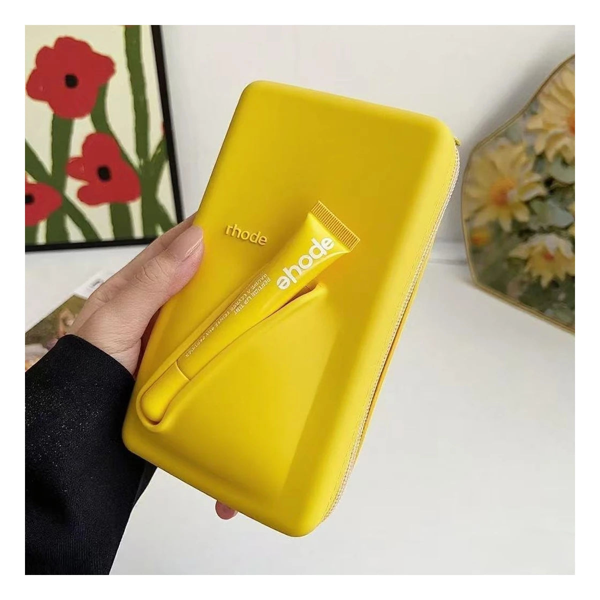Rhode Silicone Pouch with Lip Gloss Set