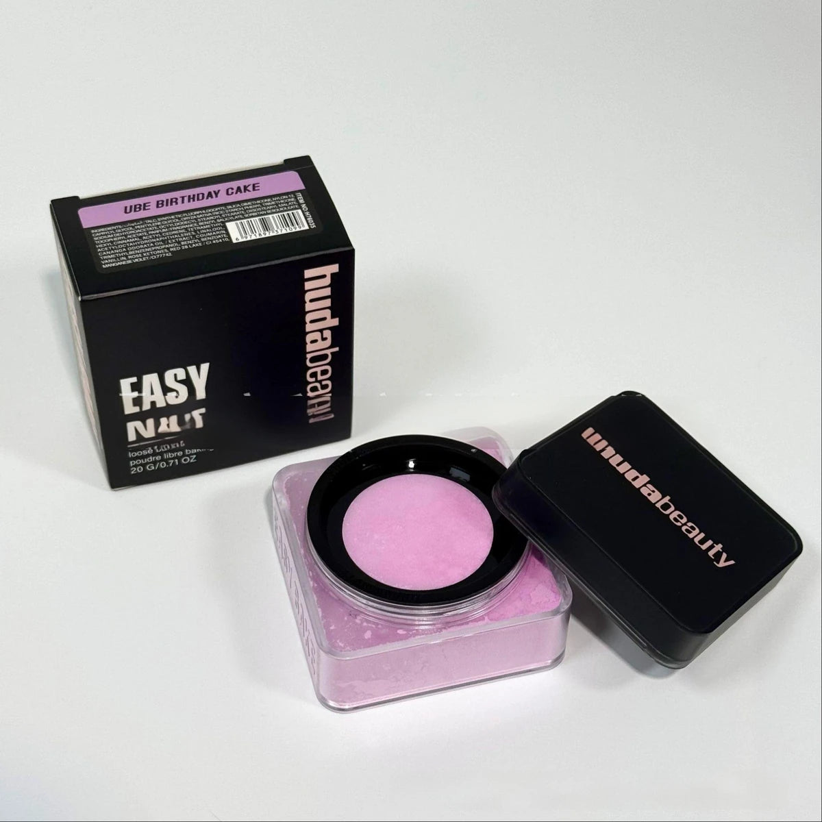 Huda Beauty Easy Bake Loose Baking & Setting Powder